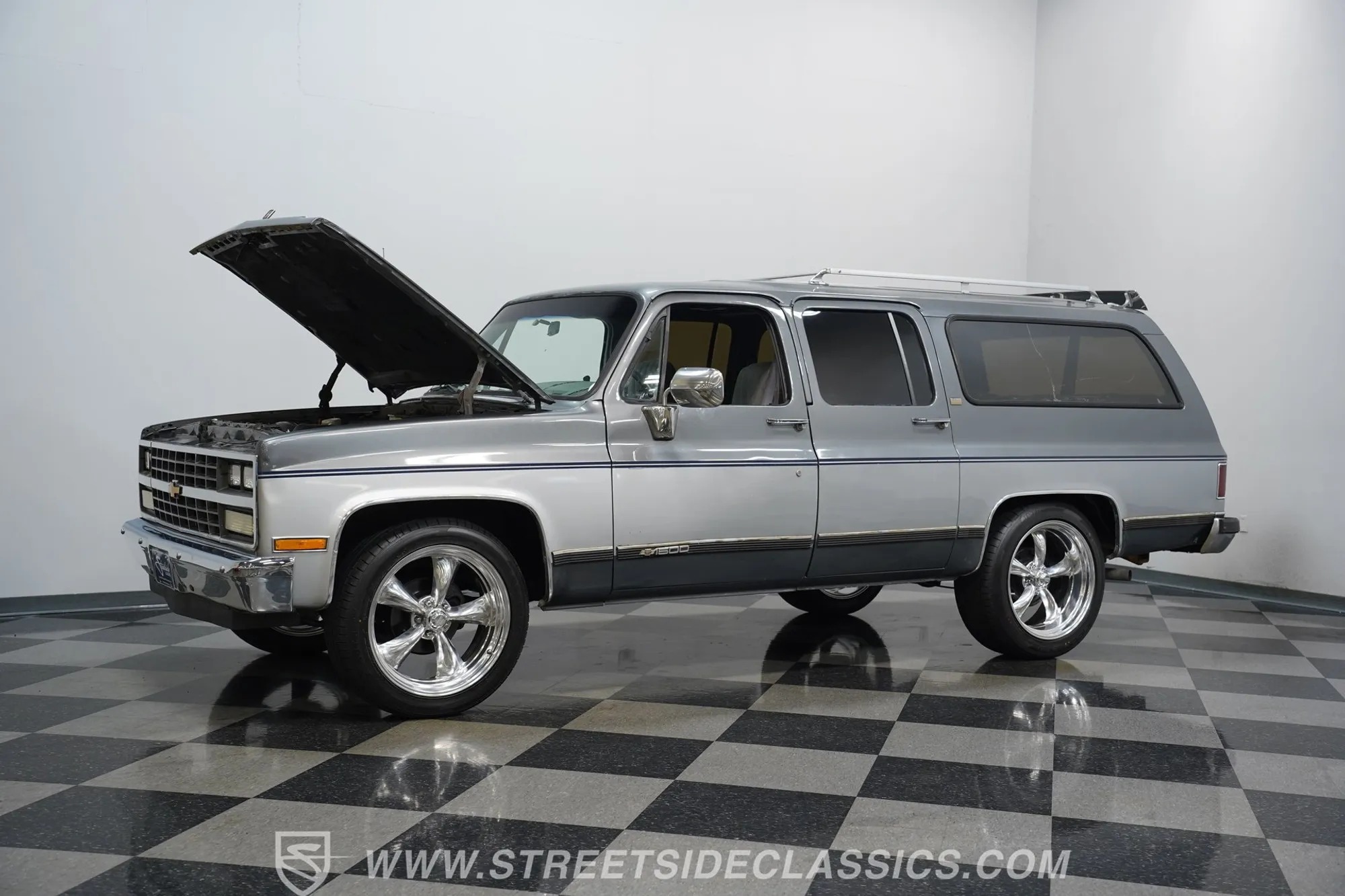 1990 Chevrolet Suburban R1500