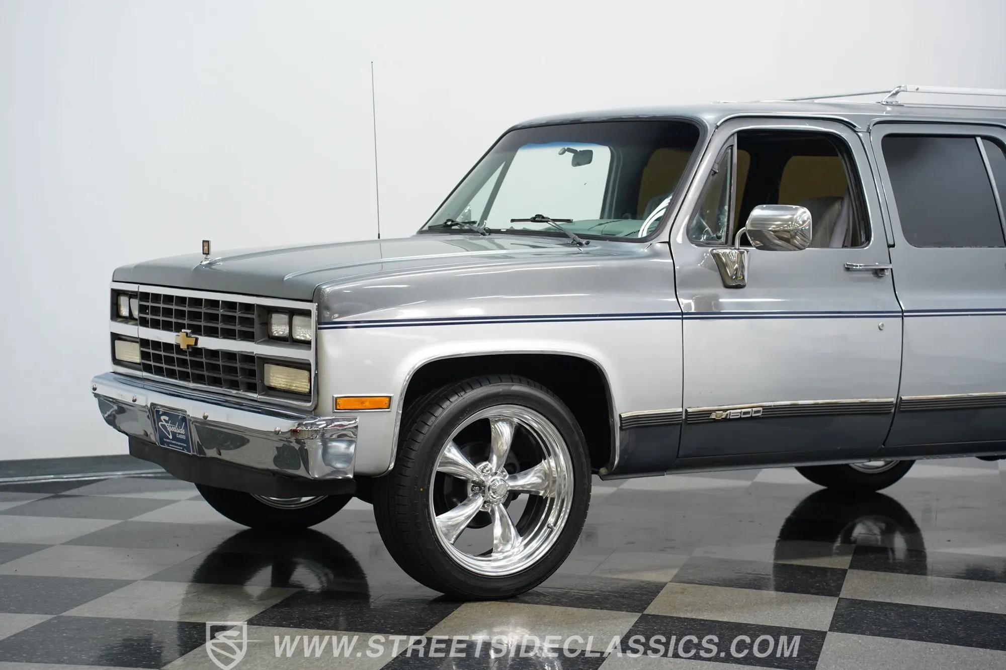 1990 Chevrolet Suburban R1500