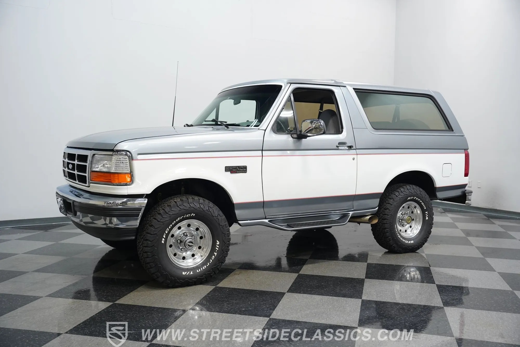 1995 Ford Bronco XLT 4×4 - 3