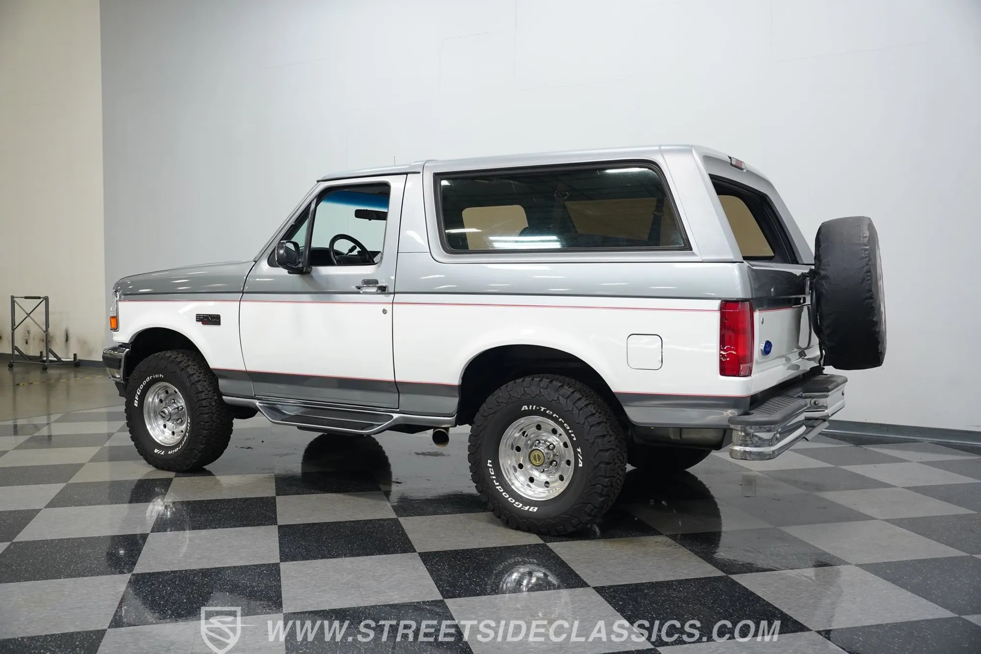 1995 Ford Bronco XLT 4×4 - 5