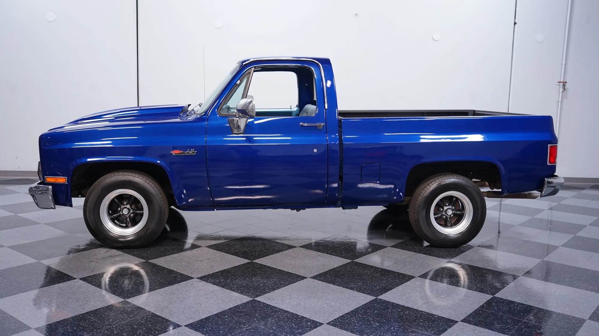 1987 GMC R1500 Pickup - 2