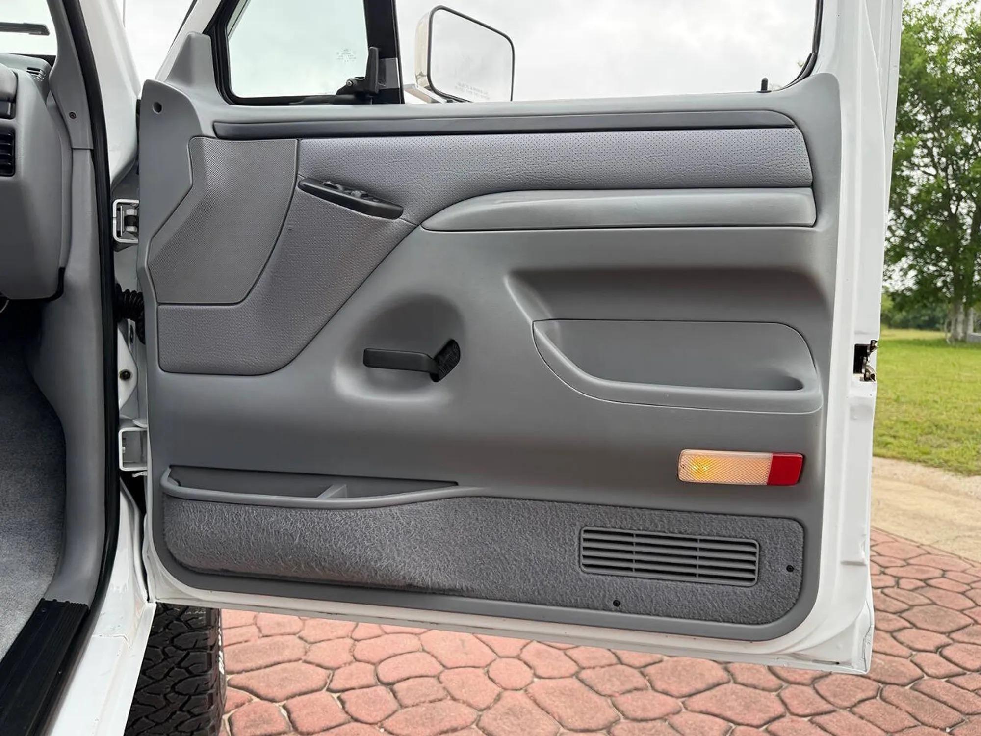 1997 Ford F-350 XLT