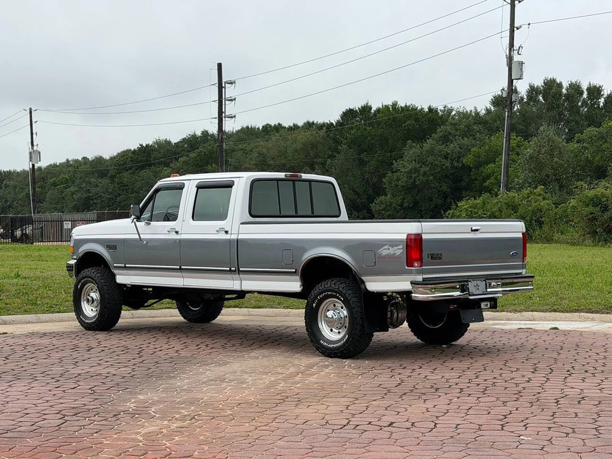 1997 Ford F-350 XLT - 2