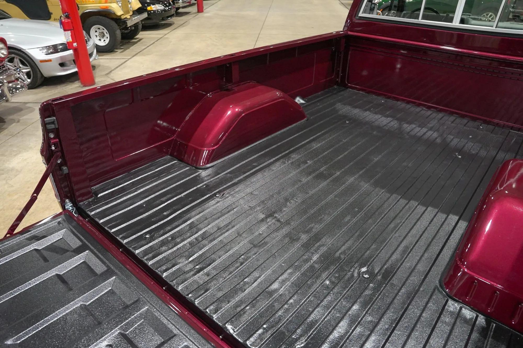 1985 Chevrolet C10 Custom Deluxe