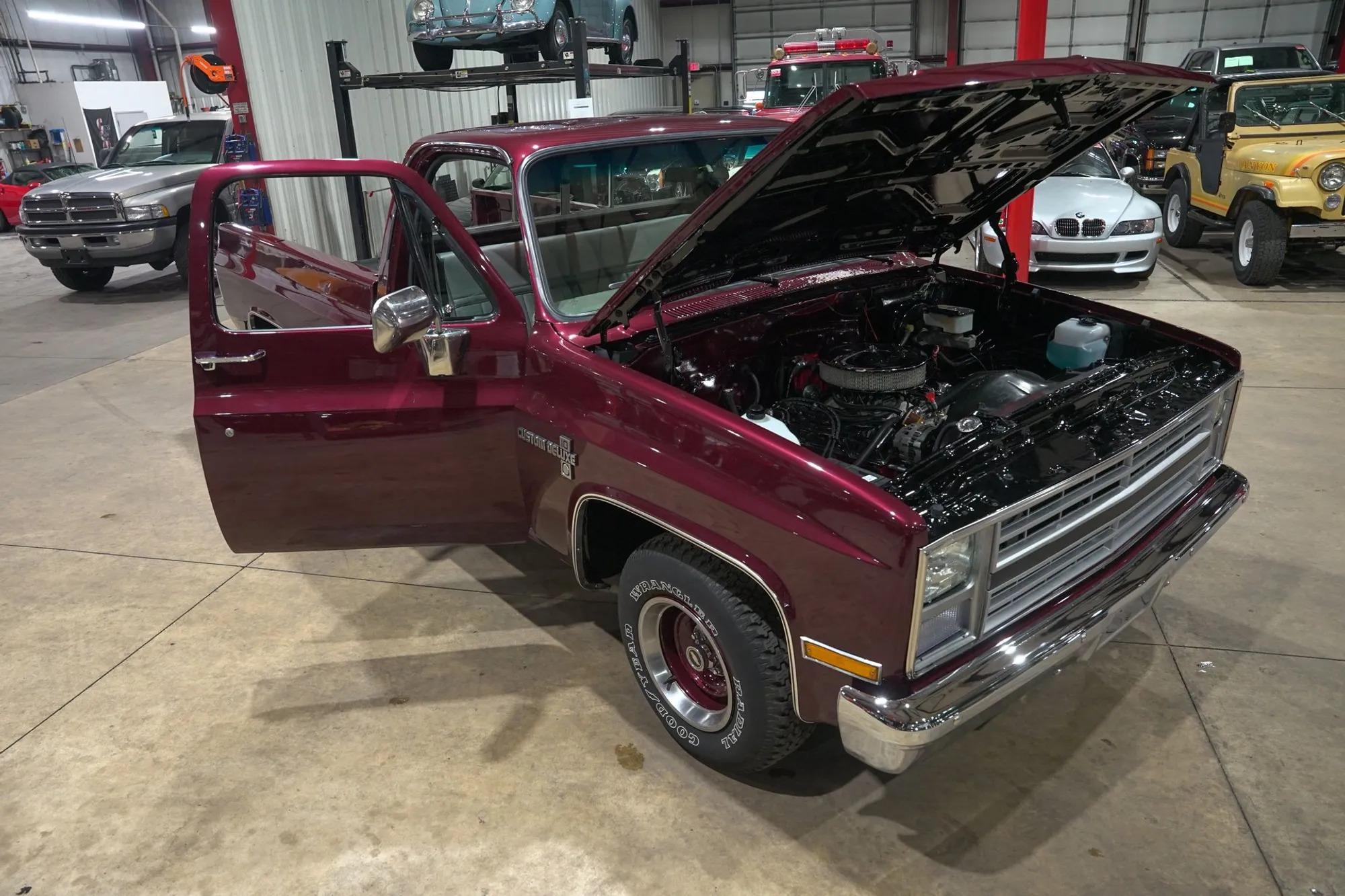 1985 Chevrolet C10 Custom Deluxe