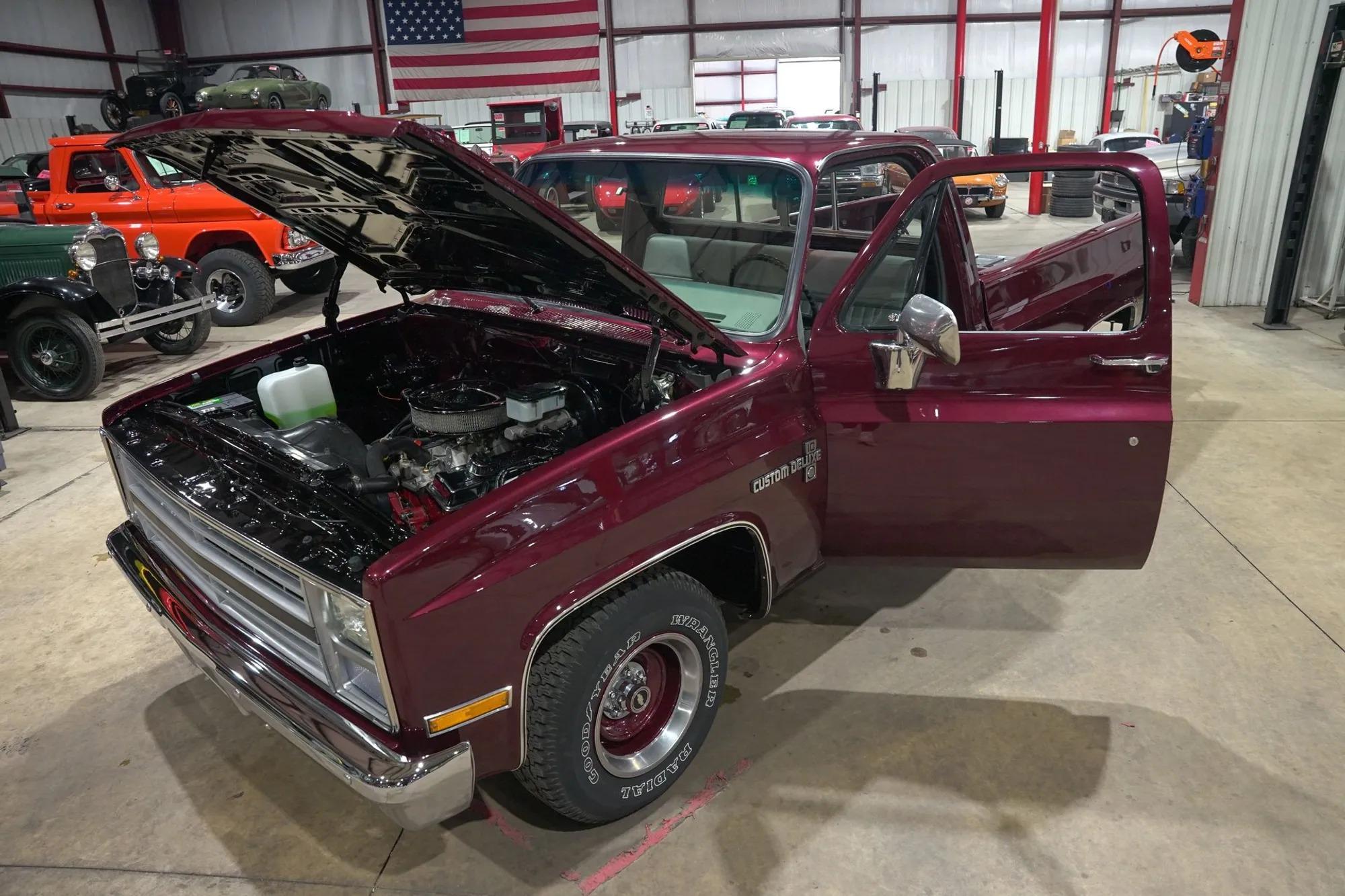1985 Chevrolet C10 Custom Deluxe