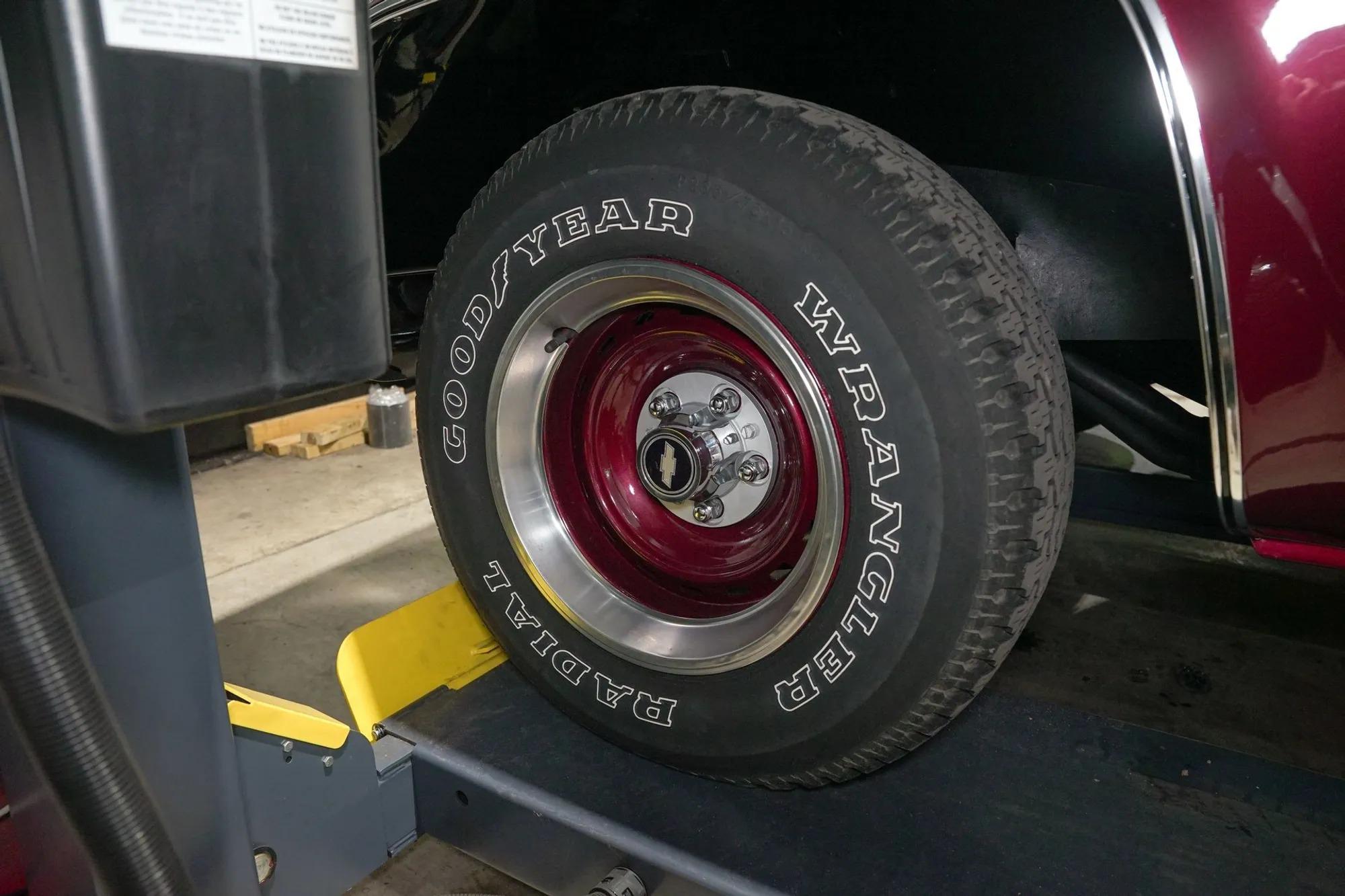 1985 Chevrolet C10 Custom Deluxe