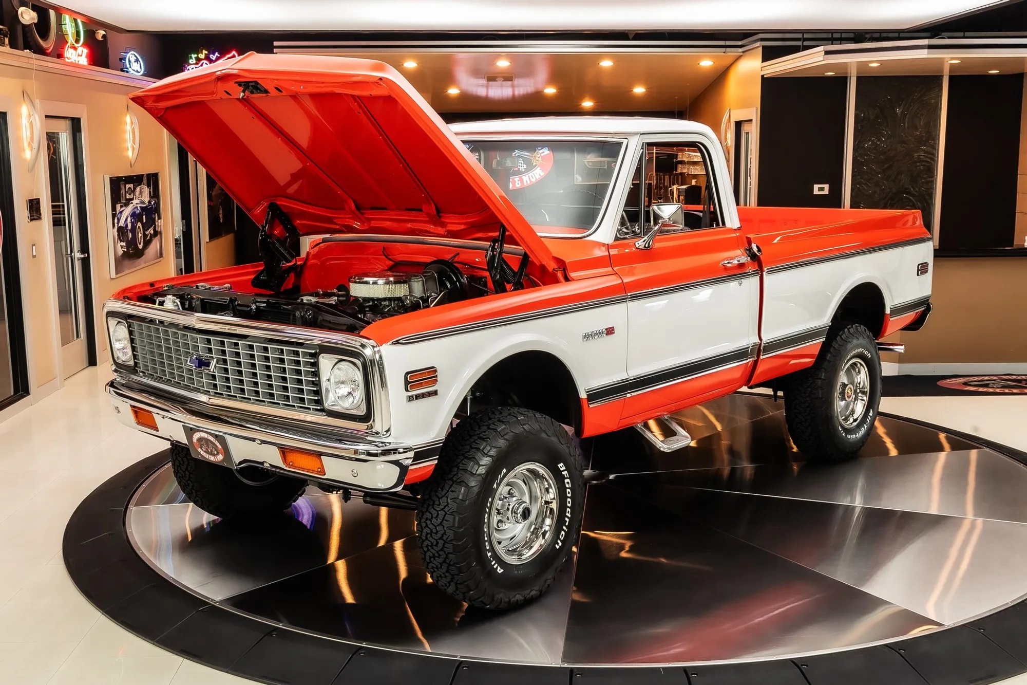 1971 Chevrolet K10 Cheyenne - 2