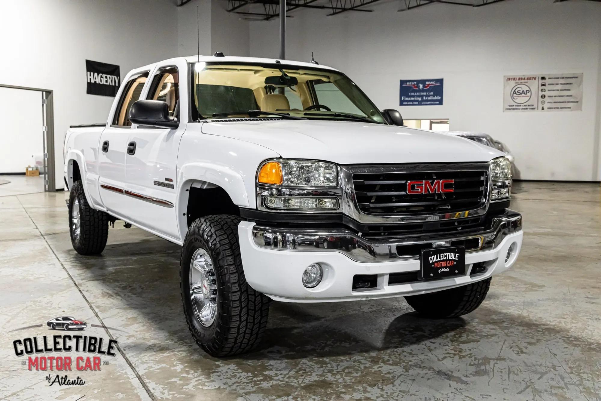 2005 GMC Sierra 2500HD SLT - 4