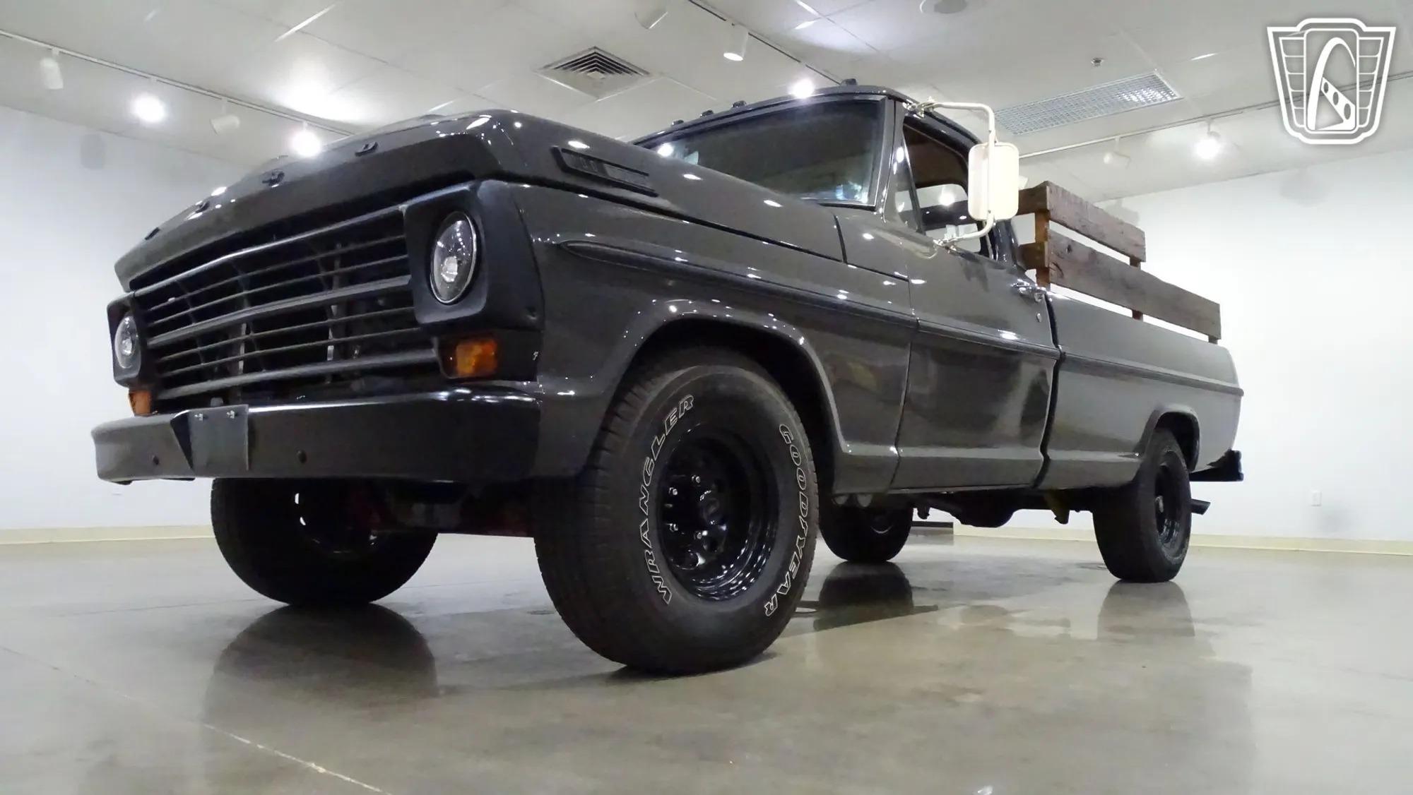 1967 Ford F100 - 3