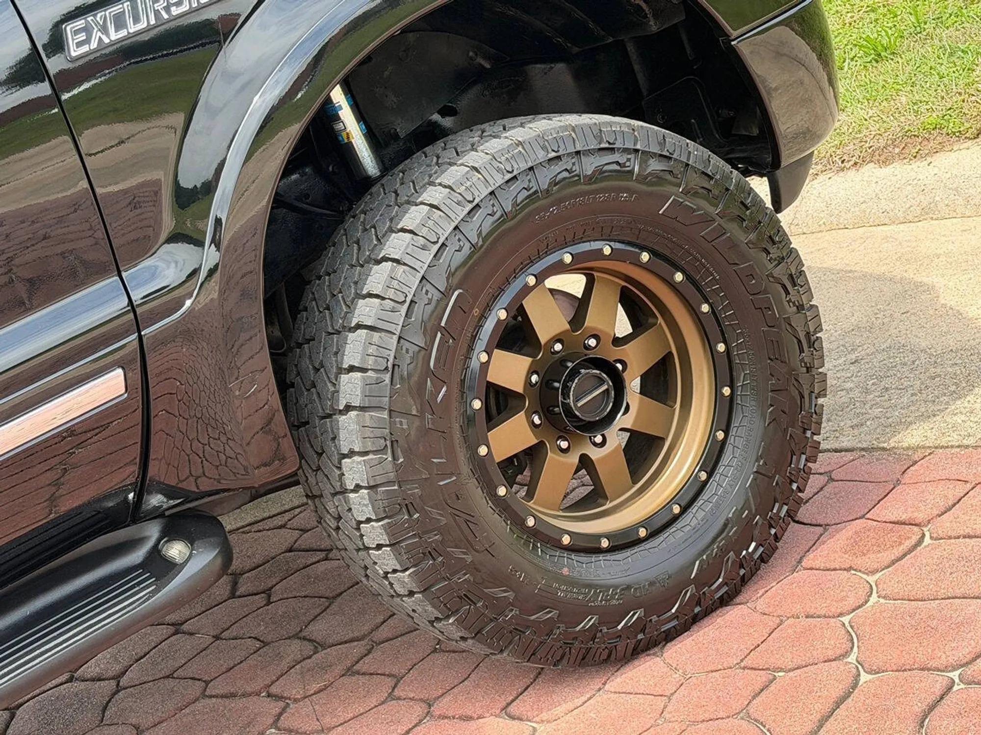 2005 Ford Excursion Limited