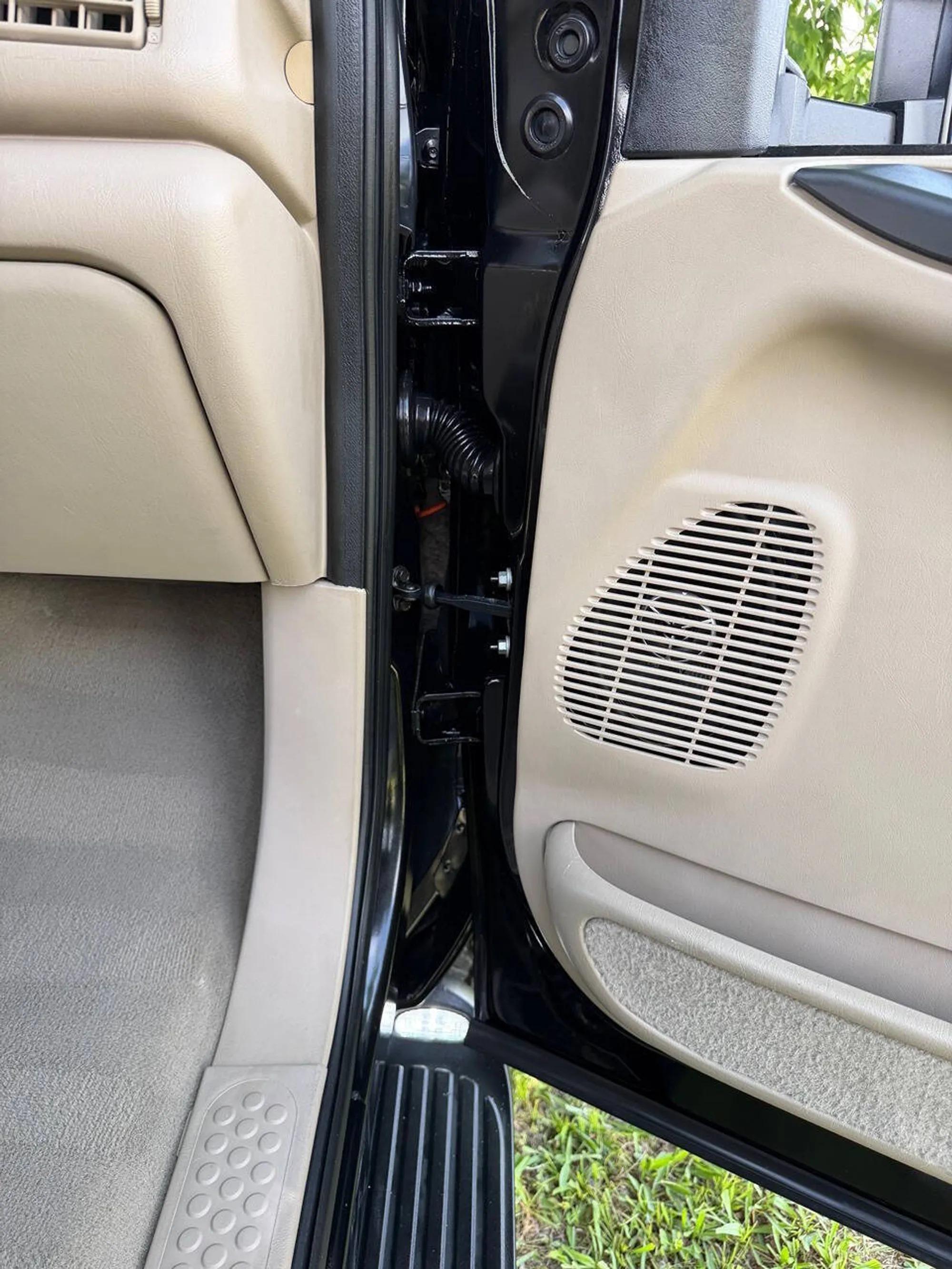 2005 Ford Excursion Limited