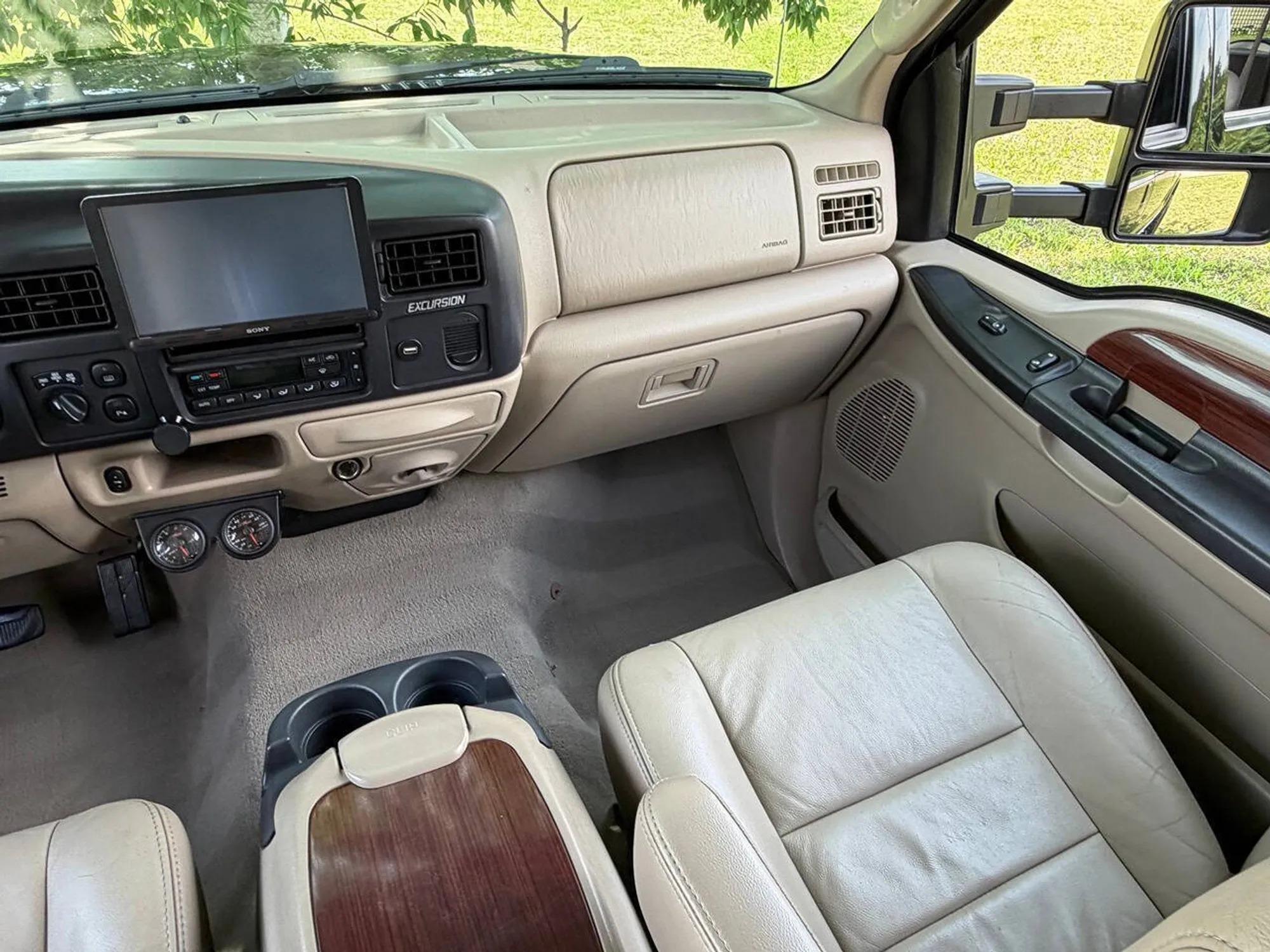 2005 Ford Excursion Limited
