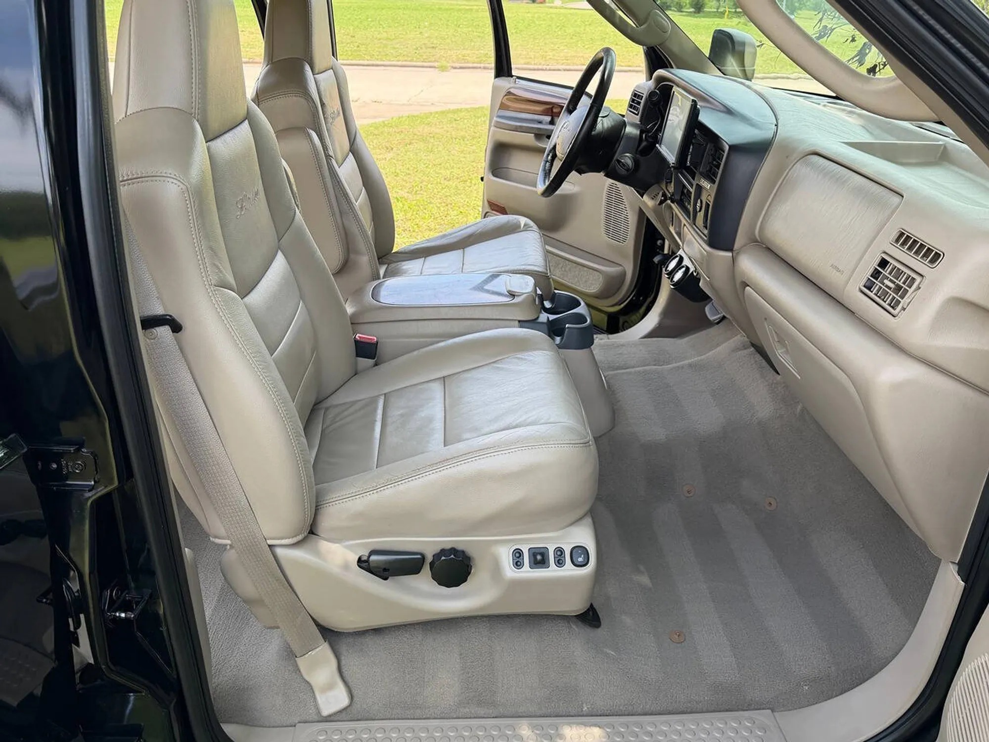 2005 Ford Excursion Limited