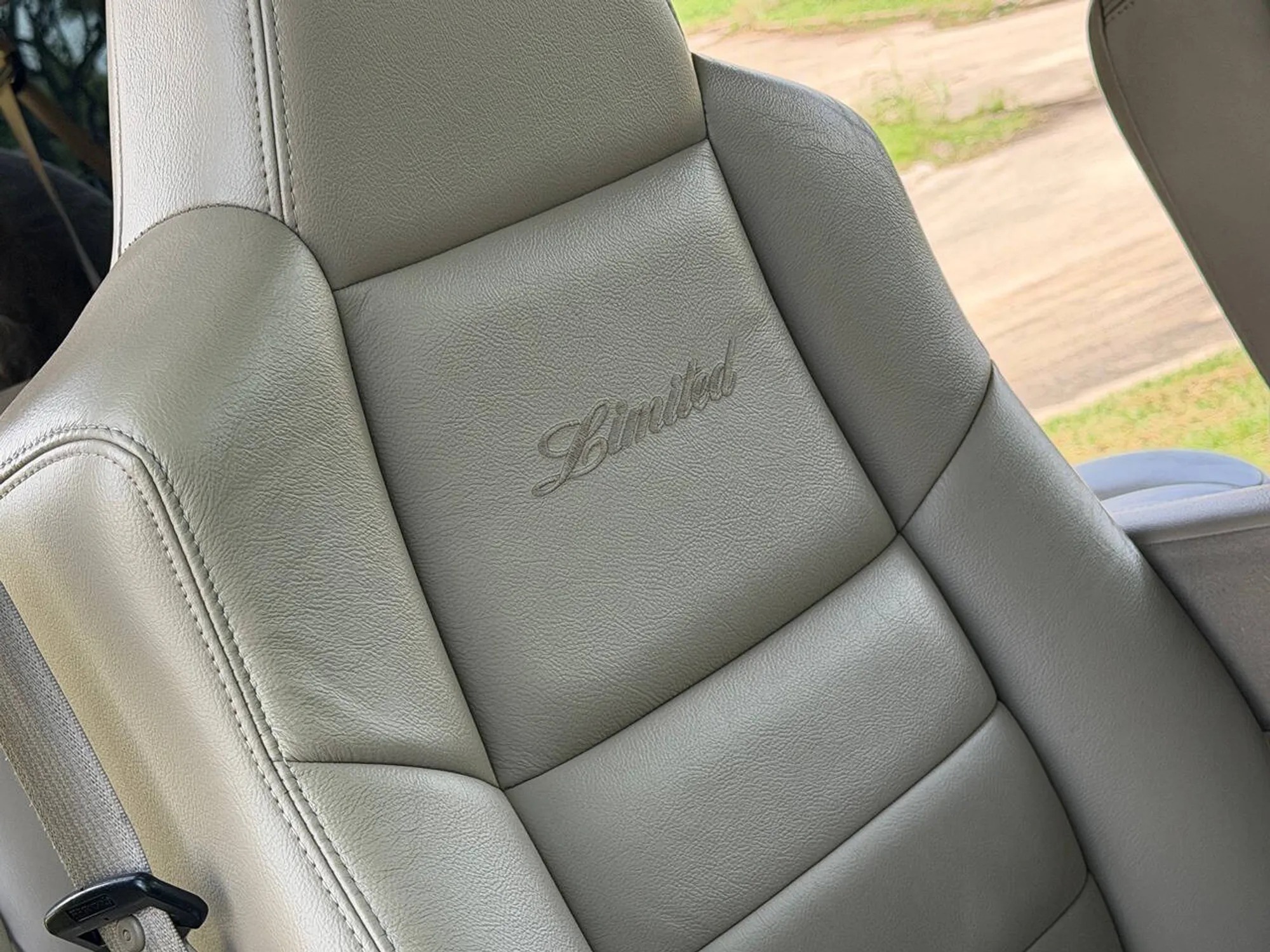 2005 Ford Excursion Limited