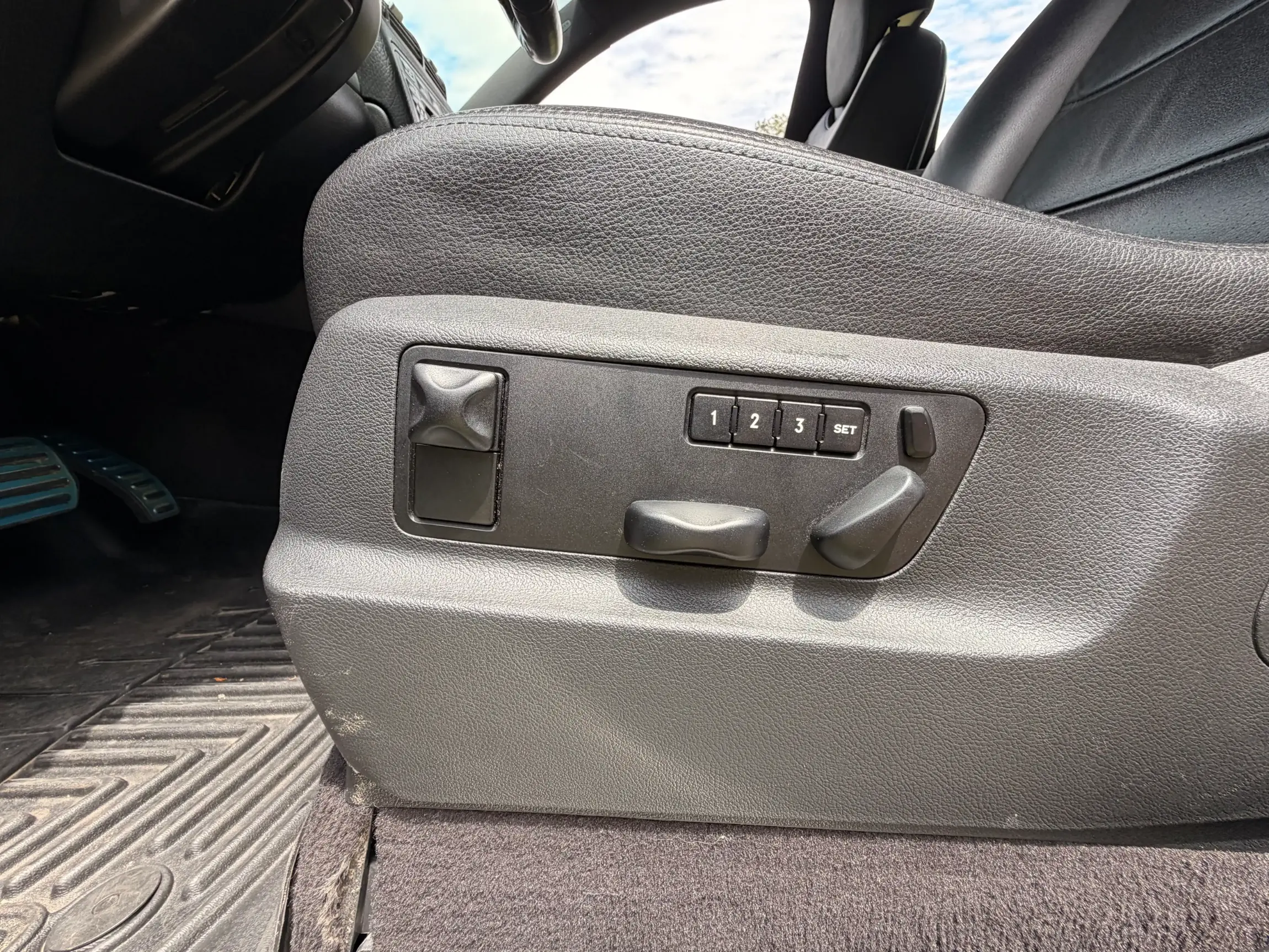 Modified 2008 Porsche Cayenne S