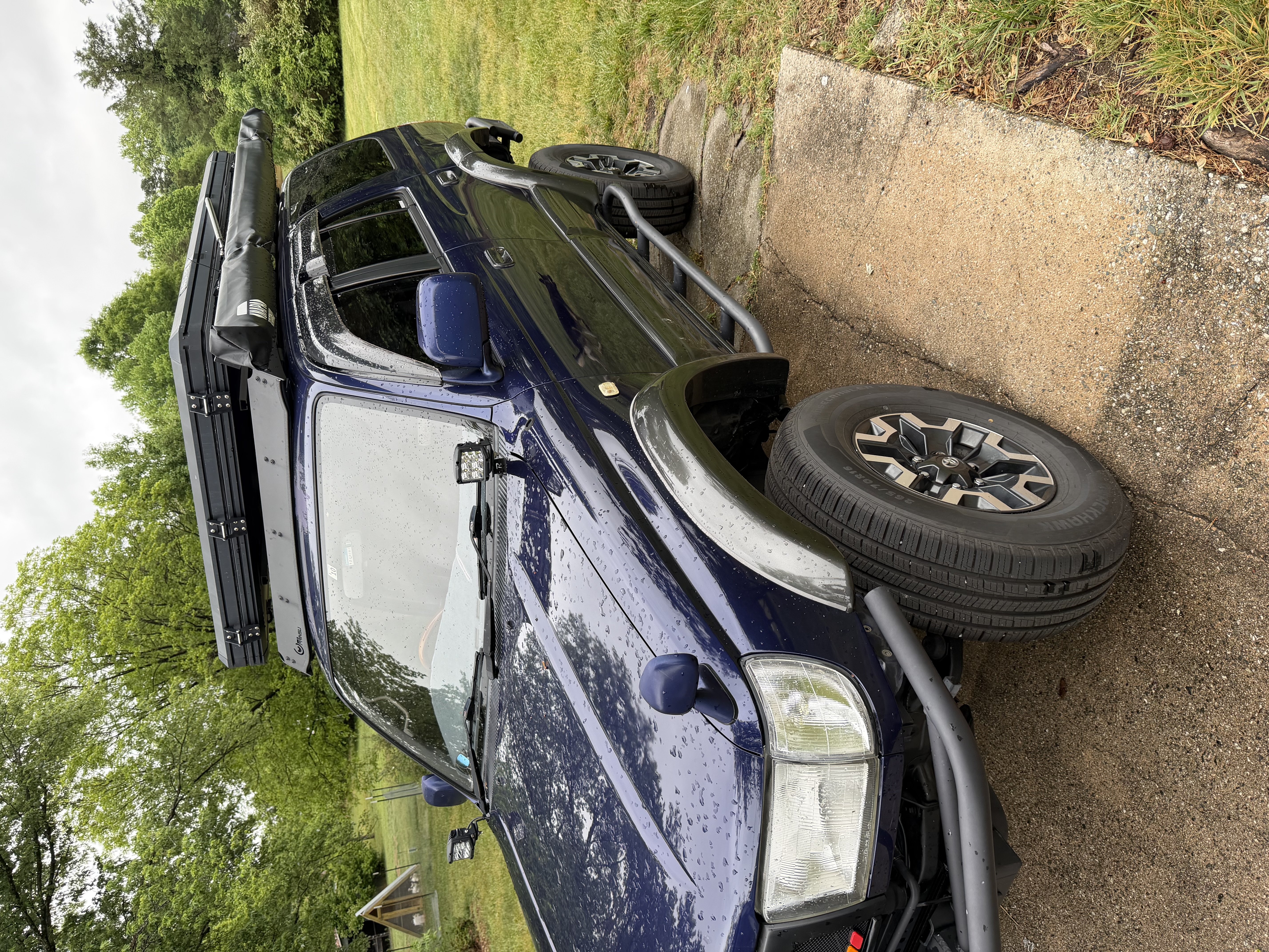 1996 Toyota Hilux Surf - 2