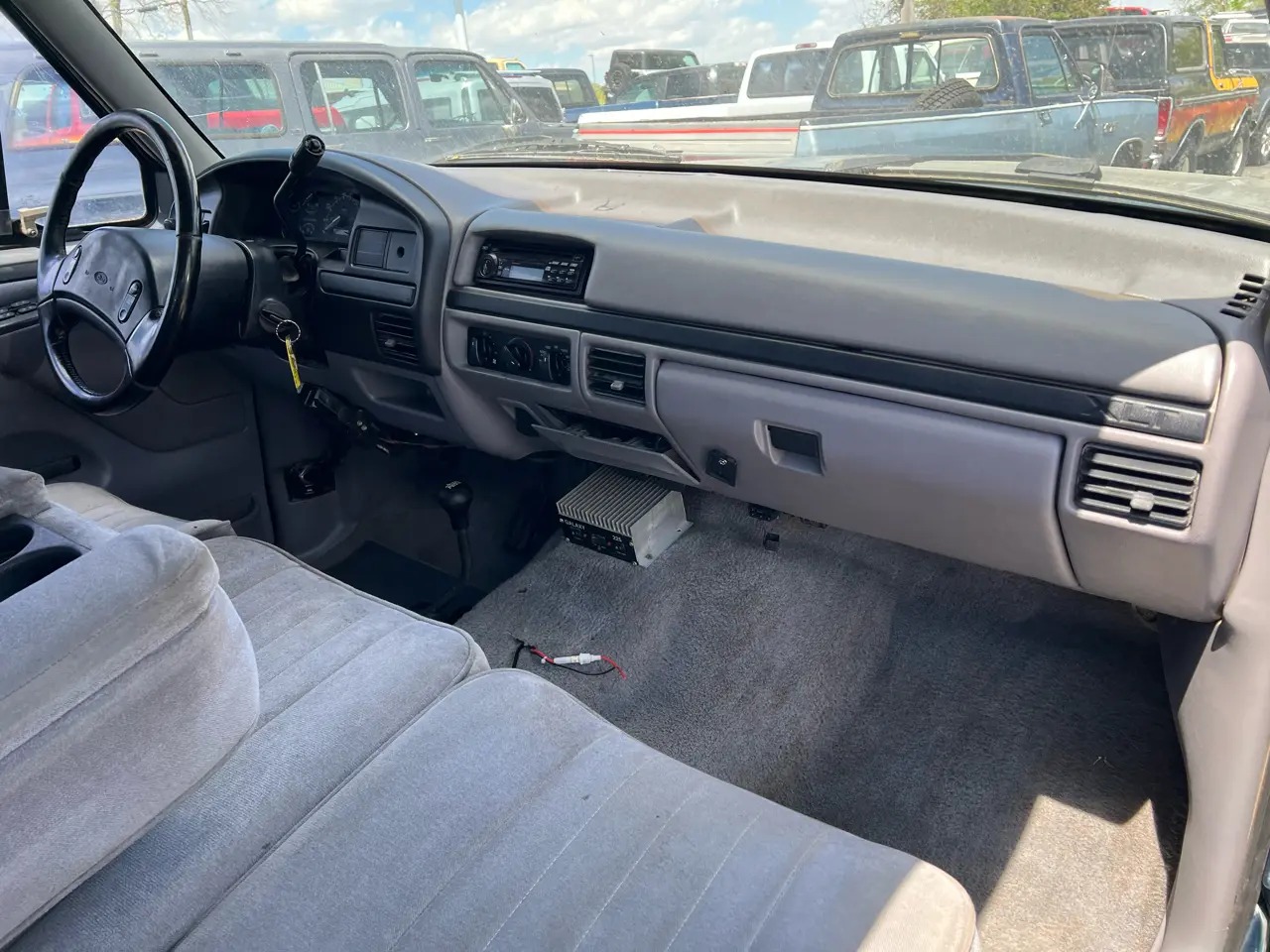 1997 Ford F-350 XLT 4×4