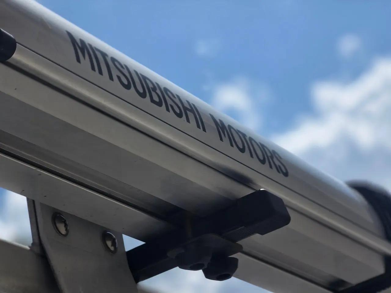 2000 Mitsubishi Delica L400 Space Gear