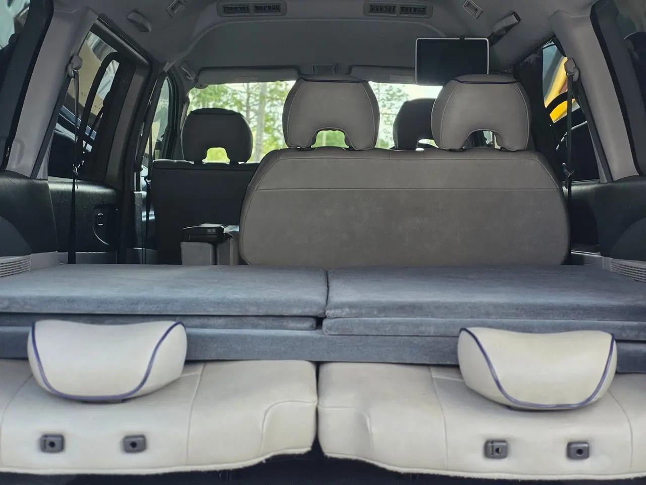 2000 Mitsubishi Delica L400 Space Gear