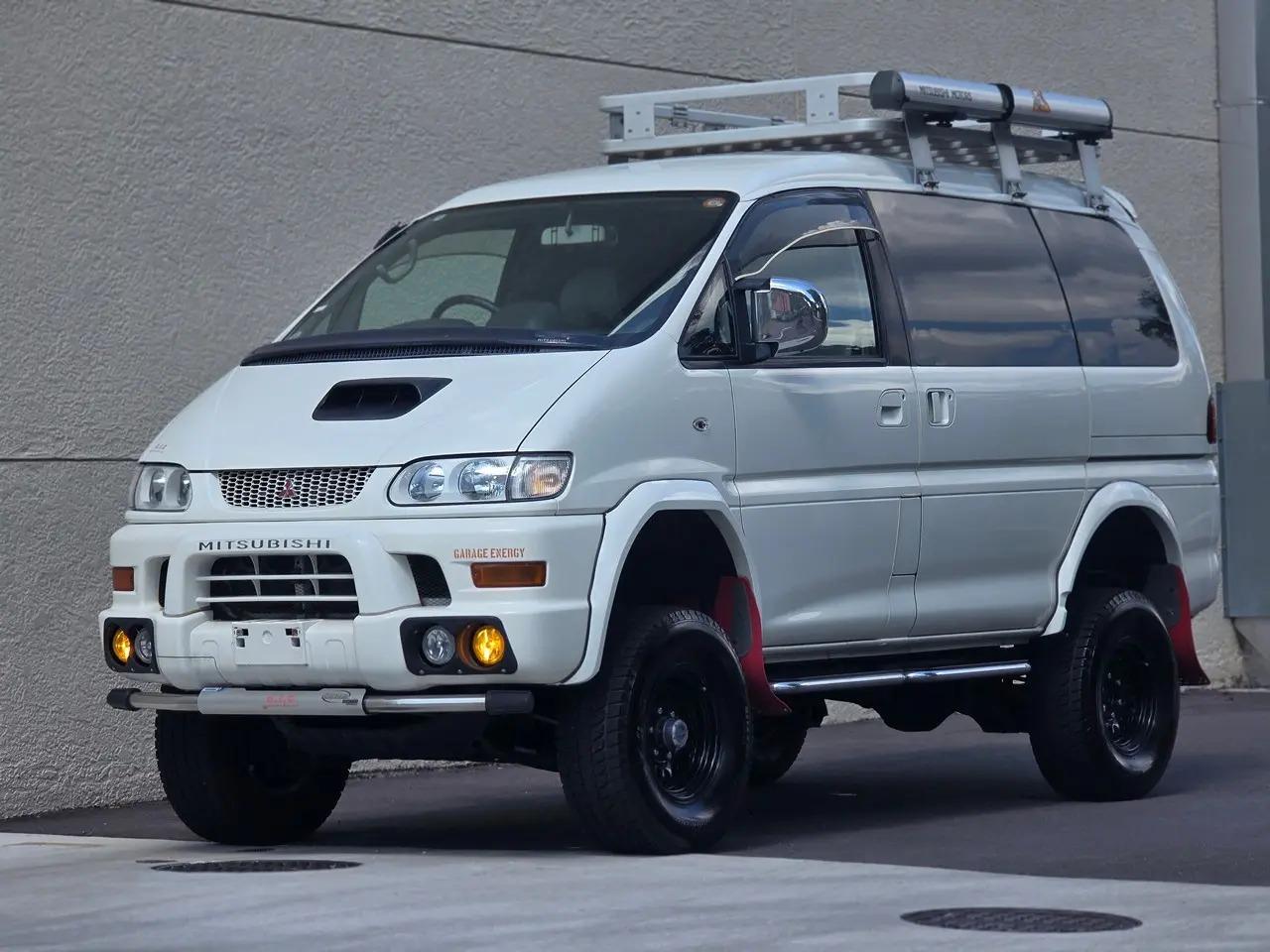 2000 Mitsubishi Delica L400 Space Gear