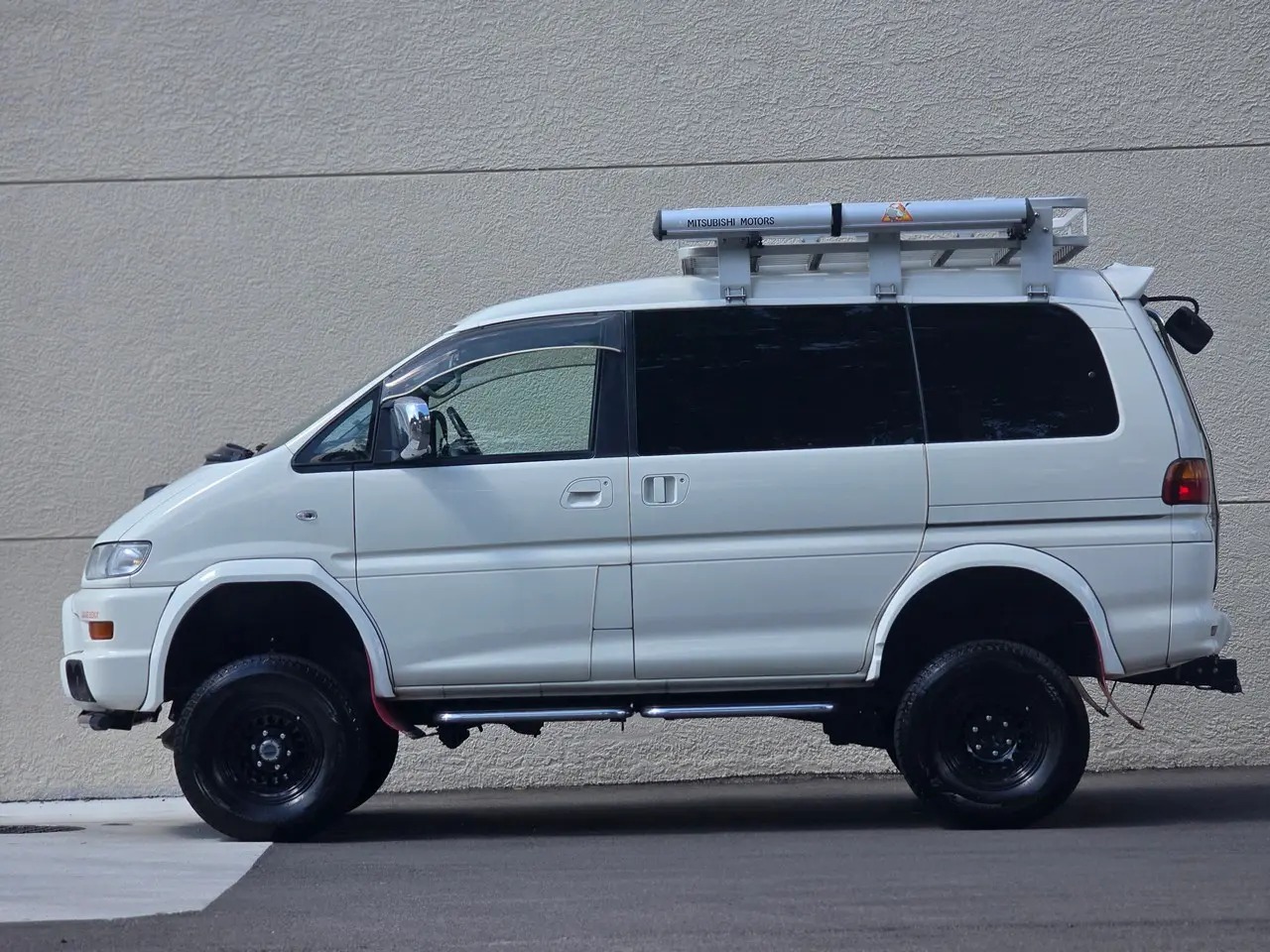2000 Mitsubishi Delica L400 Space Gear