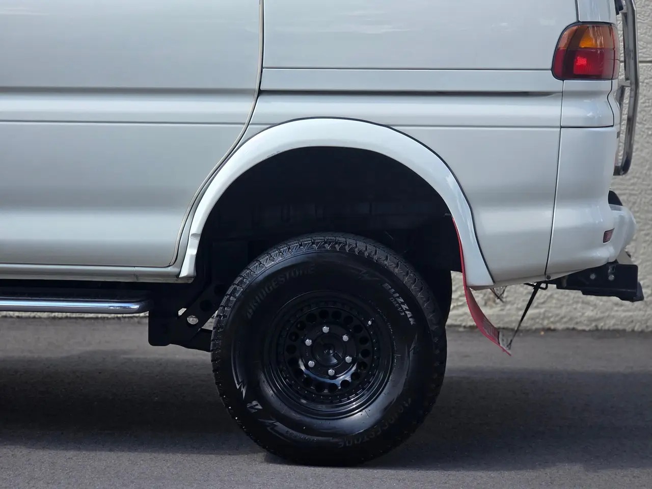 2000 Mitsubishi Delica L400 Space Gear