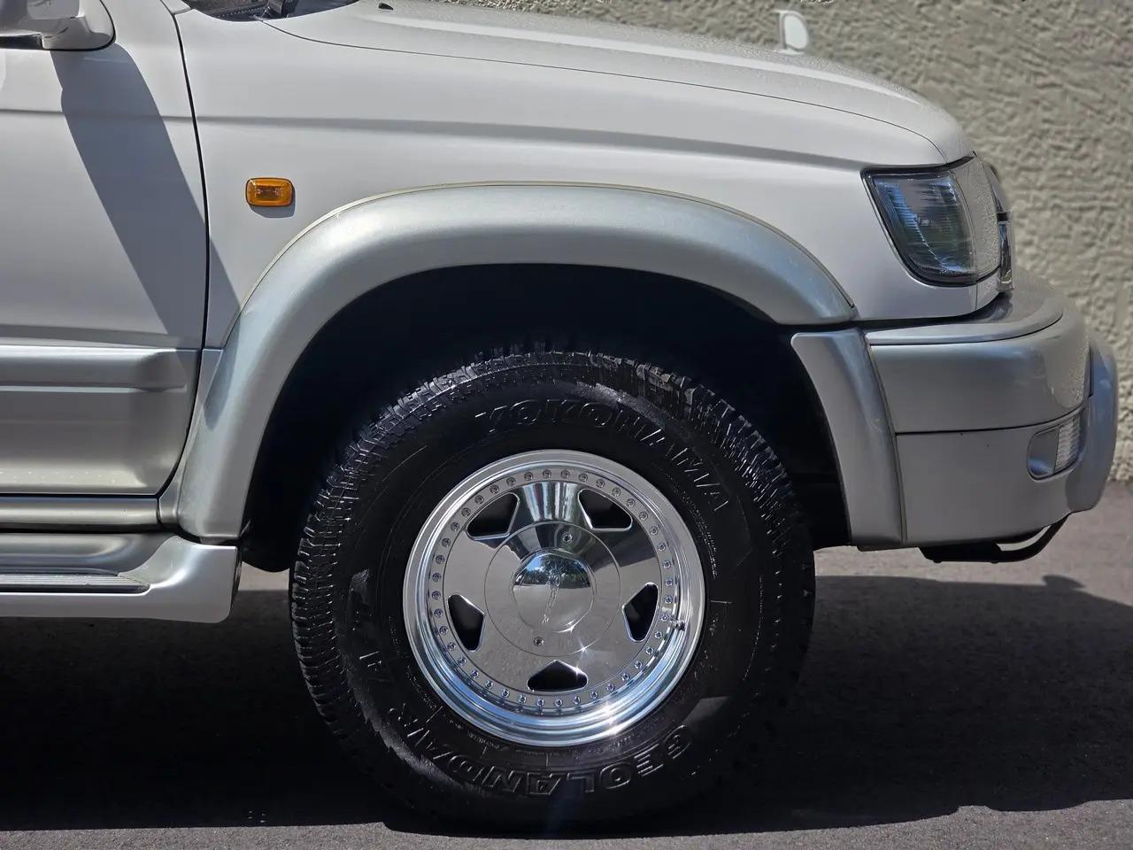 2001 Toyota Hilux Surf SSR-G