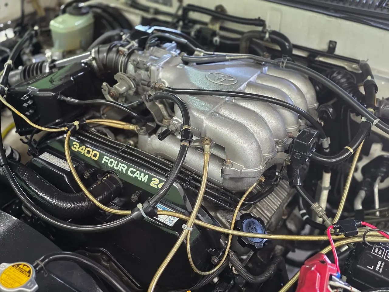 2001 Toyota Hilux Surf SSR-G