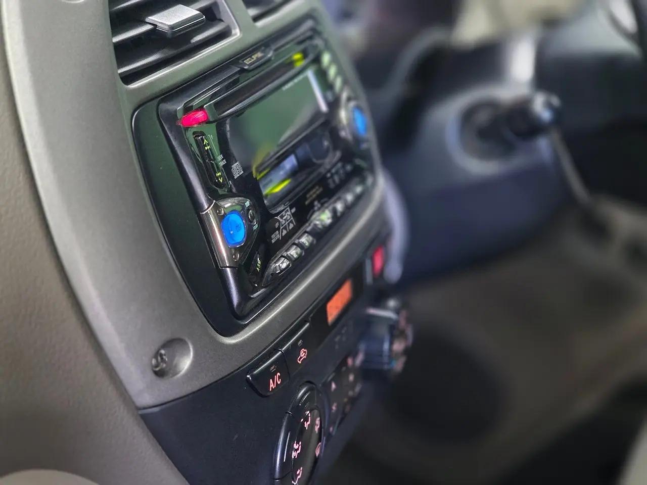 2000 Toyota RAV4 L