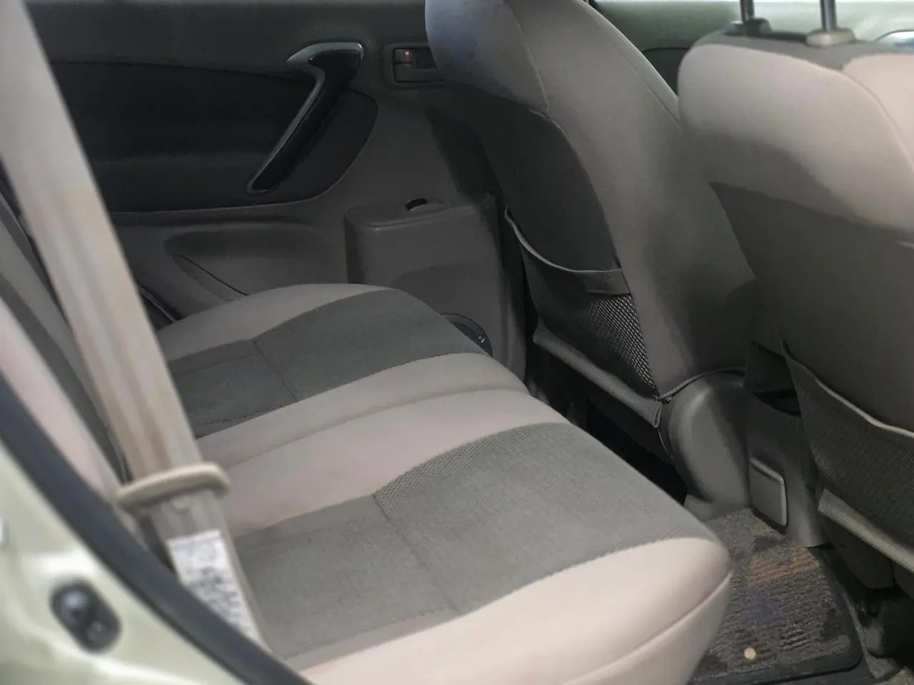 2000 Toyota RAV4 L