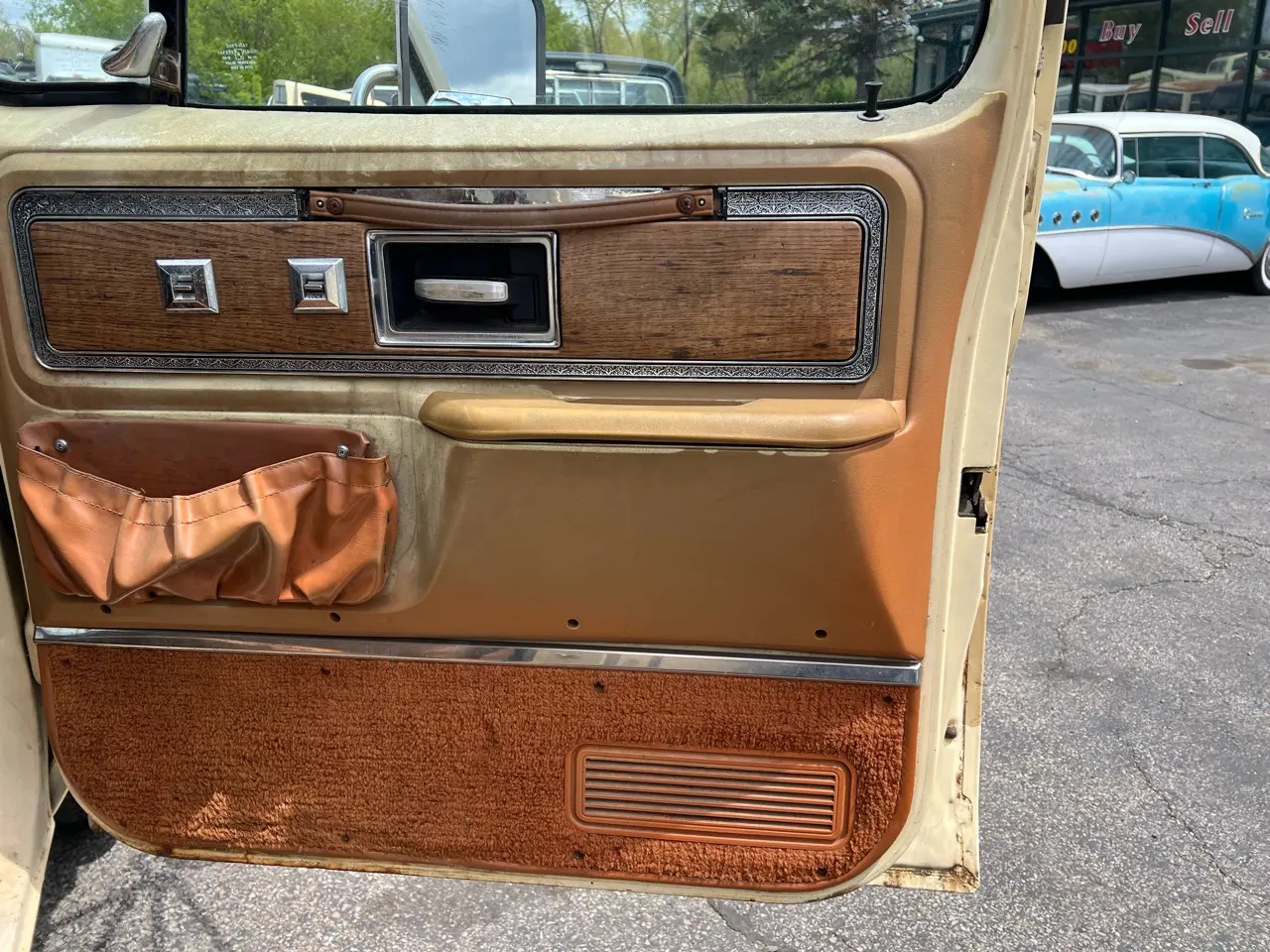 1977 Chevrolet C20 Silverado Camper Special