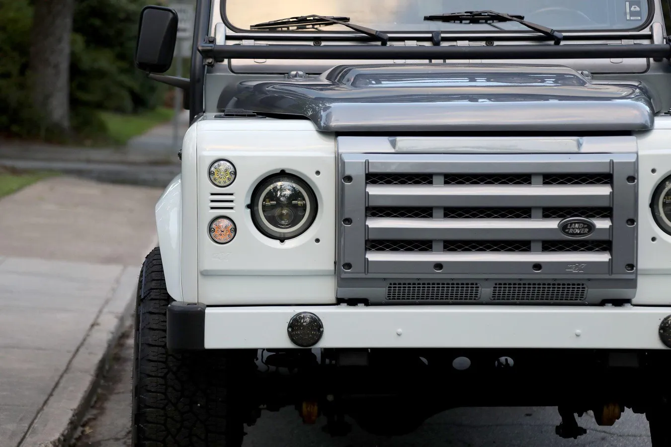 Custom 1985 Land Rover Defender 110