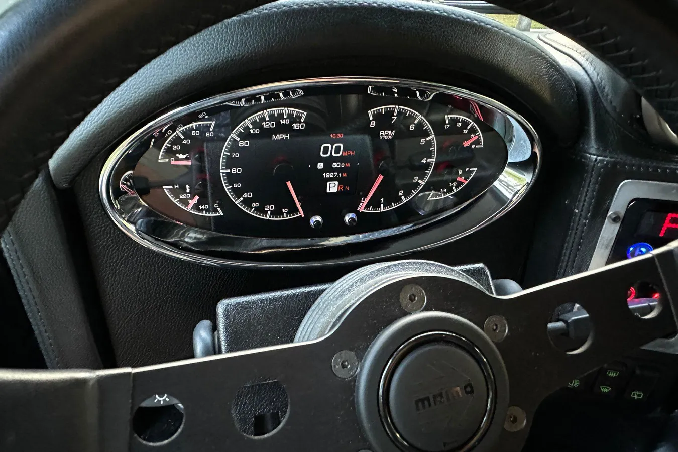 Custom 1985 Land Rover Defender 110