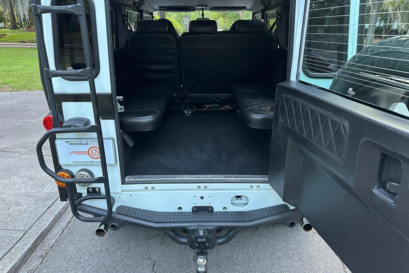 Custom 1985 Land Rover Defender 110