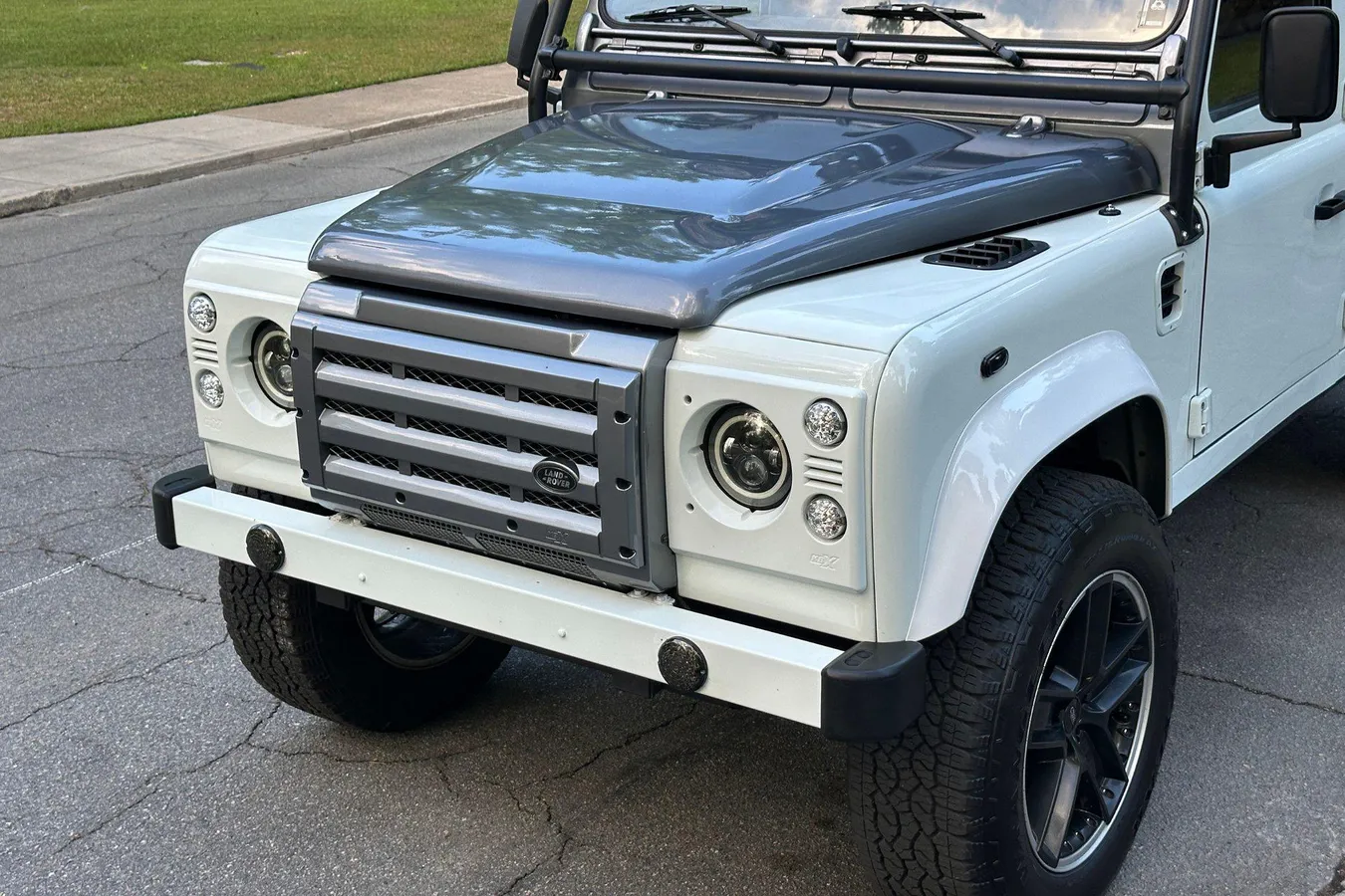 Custom 1985 Land Rover Defender 110