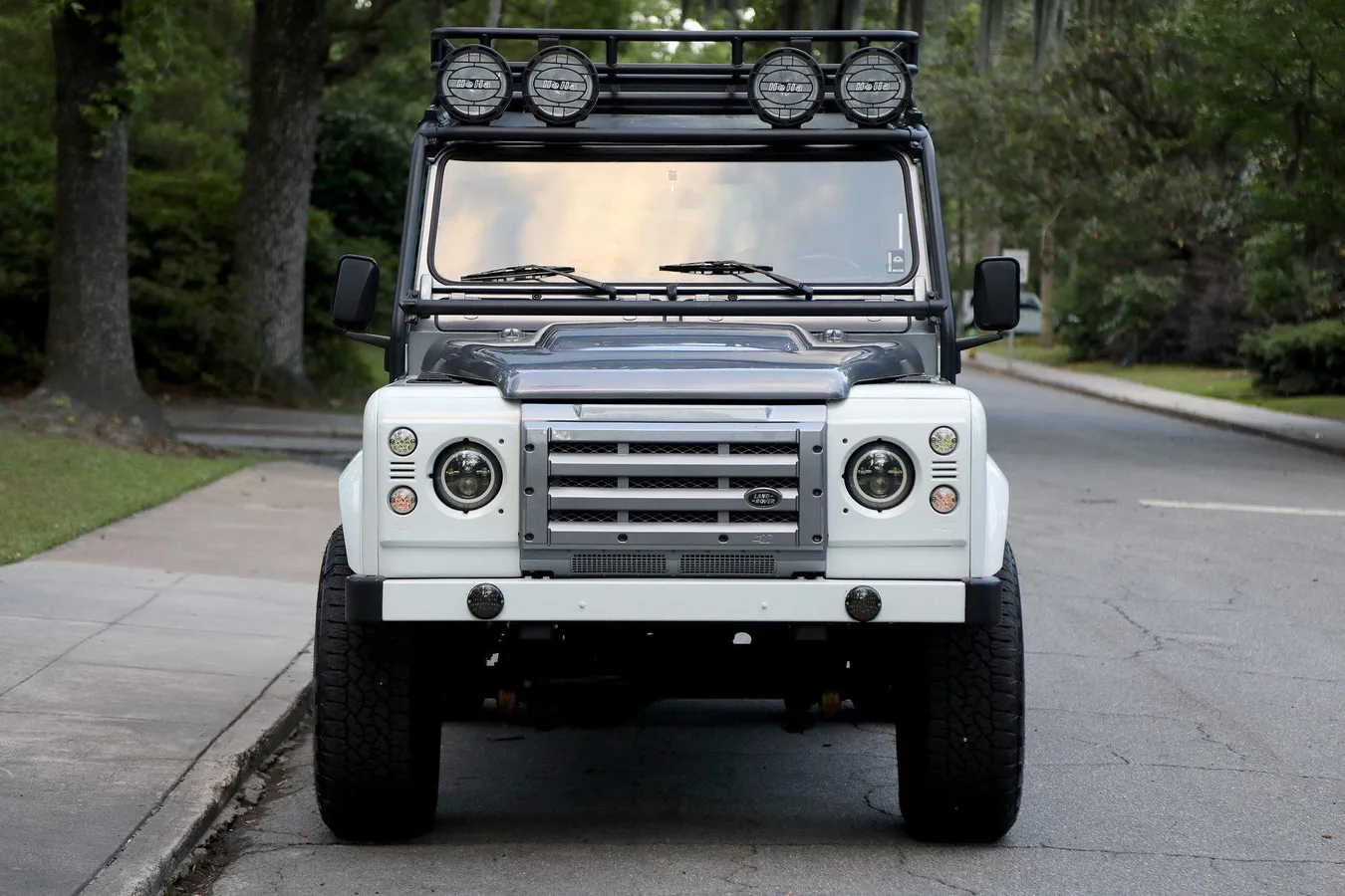 Custom 1985 Land Rover Defender 110 - 4