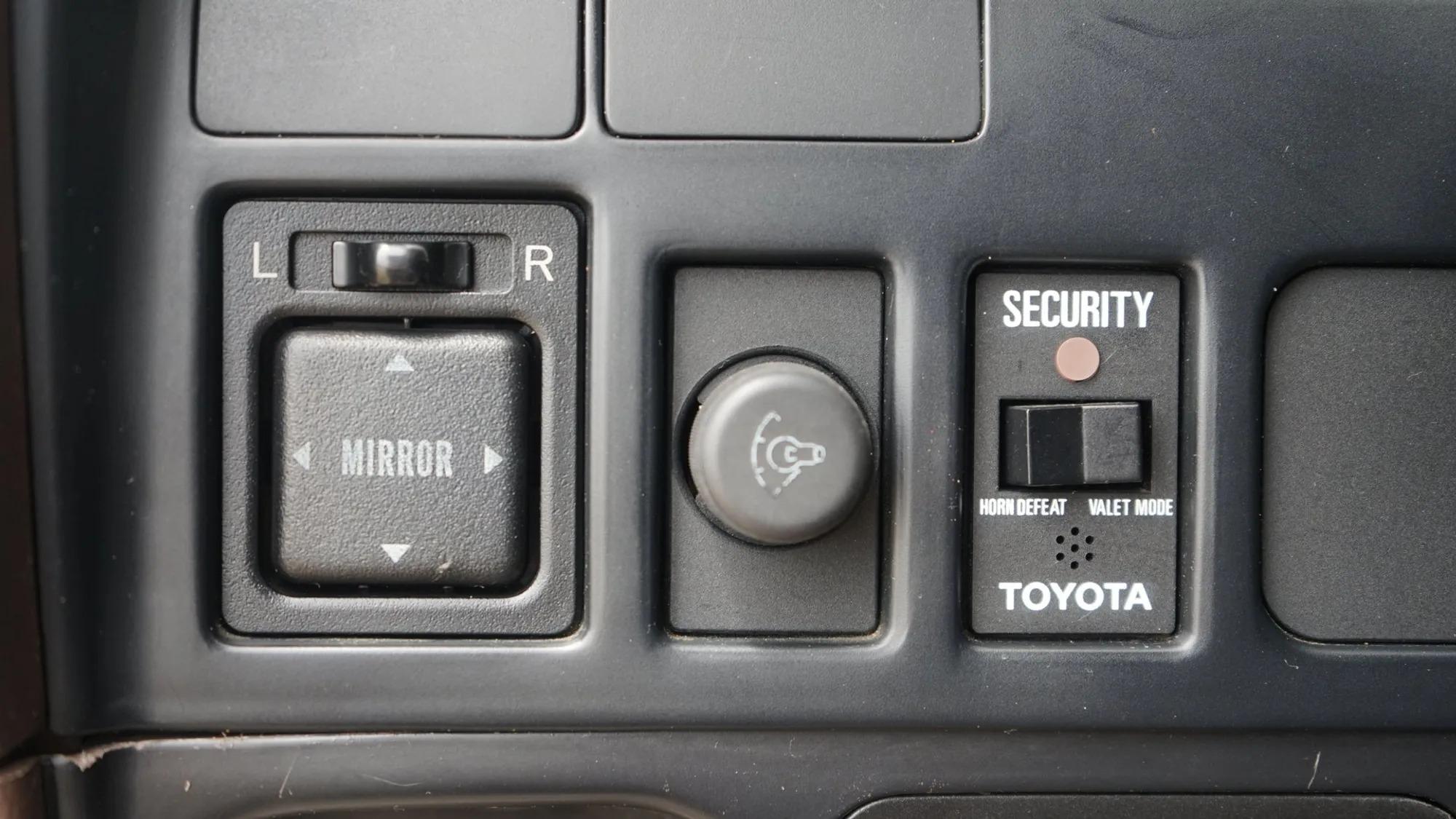 1992 Toyota Land Cruiser FJ80