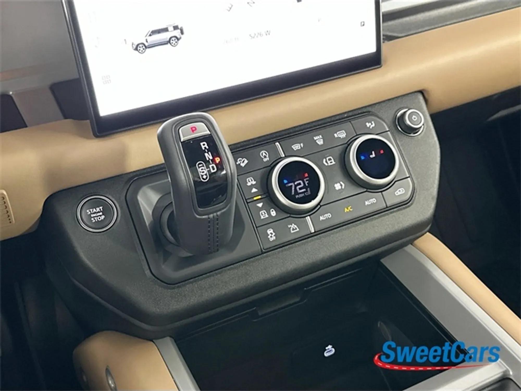 2025 Land Rover Defender 110 V8