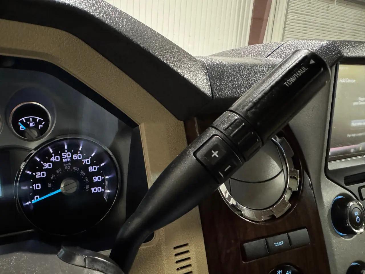 2014 Ford F-450 Super Duty Lariat