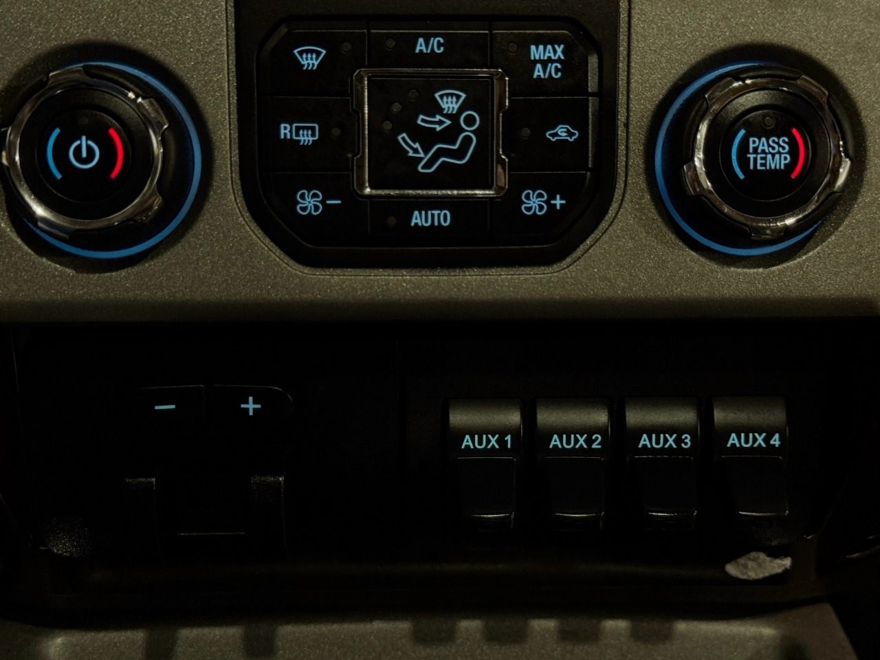 2014 Ford F-450 Super Duty Lariat