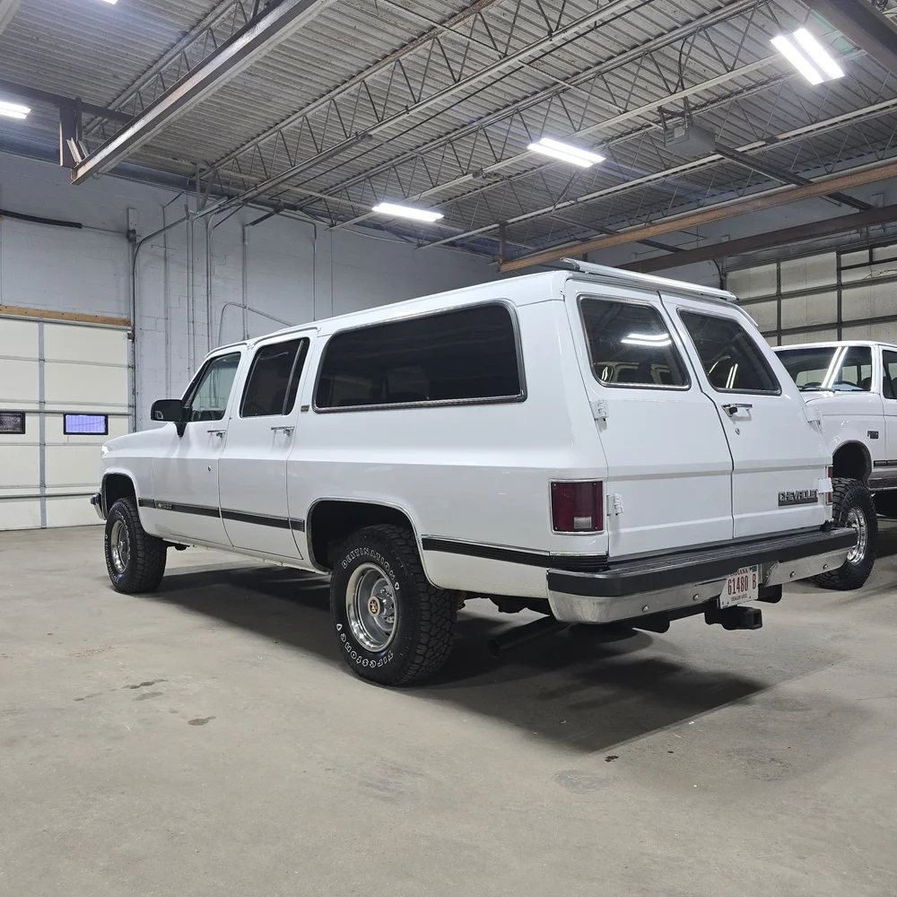 1991 Chevrolet Suburban 1500 - 2