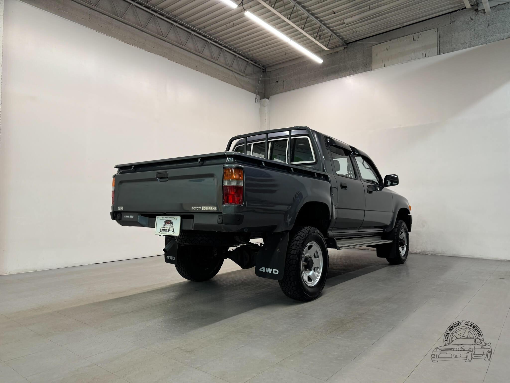 1994 Toyota Hilux SR - 3