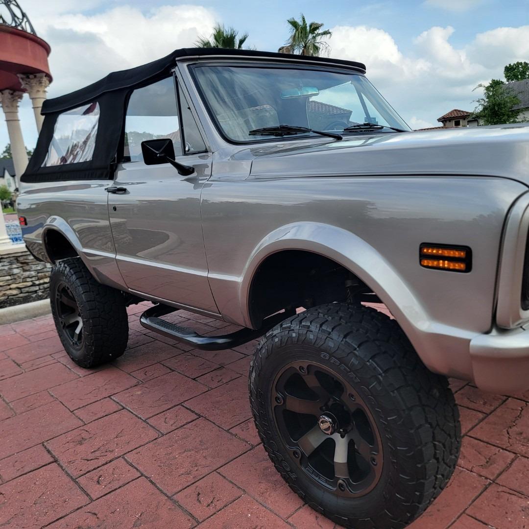 1972 Chevy K5 Blazer Restomod