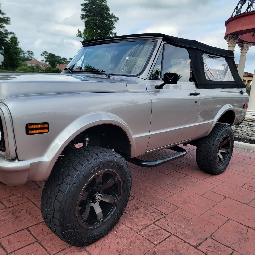 1972 Chevy K5 Blazer Restomod