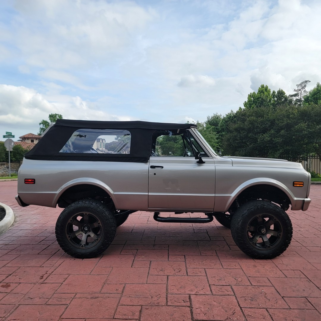 1972 Chevy K5 Blazer Restomod