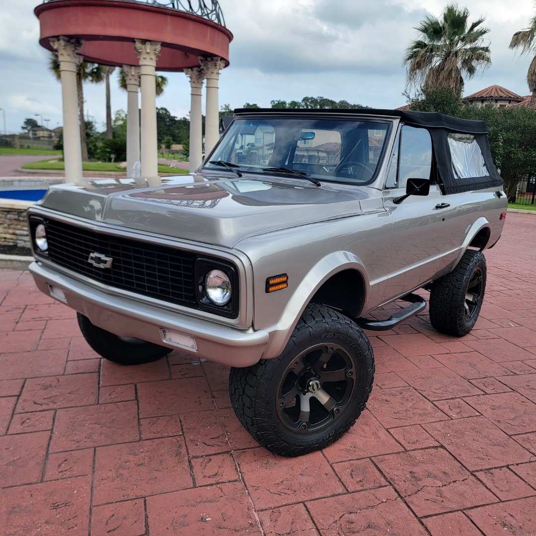 1972 Chevy K5 Blazer Restomod - 4
