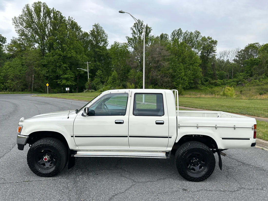 1992 Toyota Hilux SSR LN107 - 2