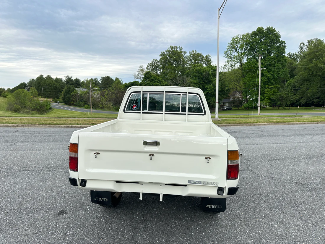 1992 Toyota Hilux SSR LN107