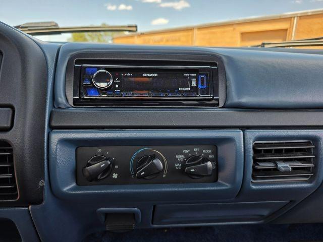 1995 Ford F-150 XLT SWB